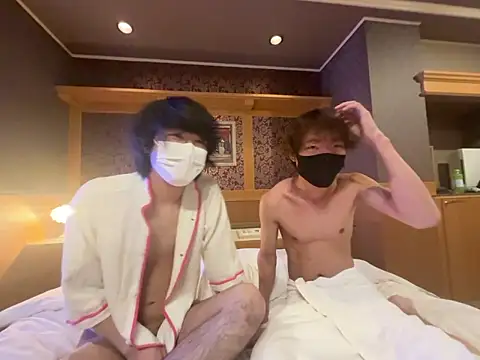 UKI06 online show from March 23, 10:10 am