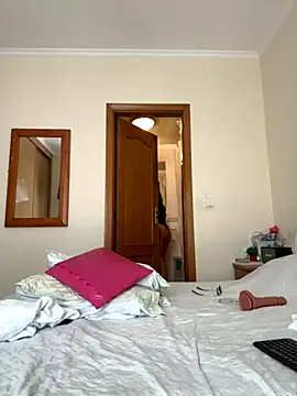 soli-lov online show from October 25, 2:25 pm