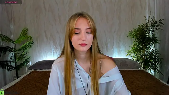 Stacy River online show from February 8, 9:46 am