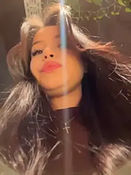 Chloe  Moon online show from December 20, 2:10 pm