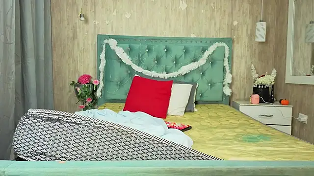 Marcelaa fox online show from December 1, 7:49 pm