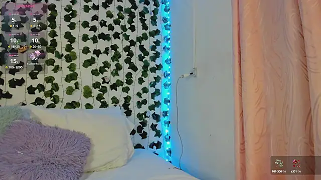 Snapshot of paulina_delima__ chatting on October 1, 1:32 am paulina delima   online show from October 1, 1:32 am
