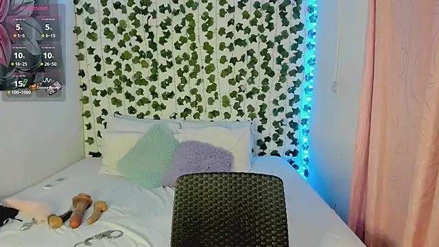 Snapshot of paulina_delima__ chatting on September 24, 1:15 am paulina delima   online show from September 24, 1:15 am