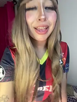 Snapshot of lunaapppp chatting on November 26, 3:40 am lunaapppp online show from November 26, 3:40 am