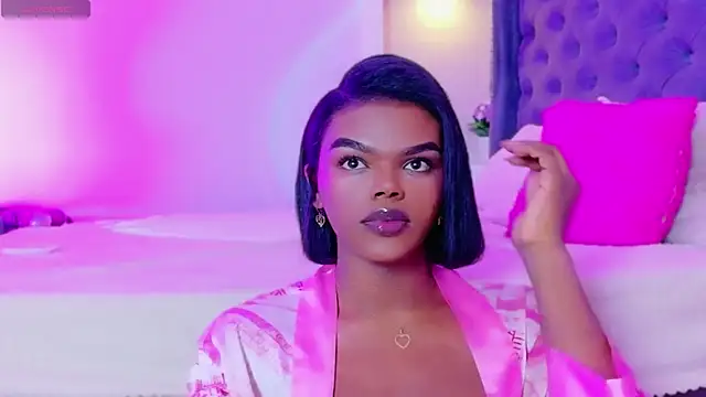 CamiEstrada online show from October 24, 12:50 am