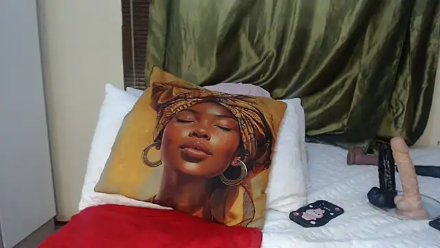 Foxybrownxx1 online show from April 2, 7:00 pm