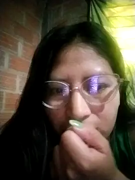 Snapshot of Miaa_Smiith_ chatting on October 20, 8:56 pm Miaa Smiith  online show from October 20, 8:56 pm