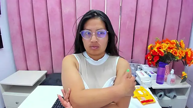 Snapshot of Miaa_Smiith_ chatting on October 26, 3:57 am Miaa Smiith  online show from October 26, 3:57 am