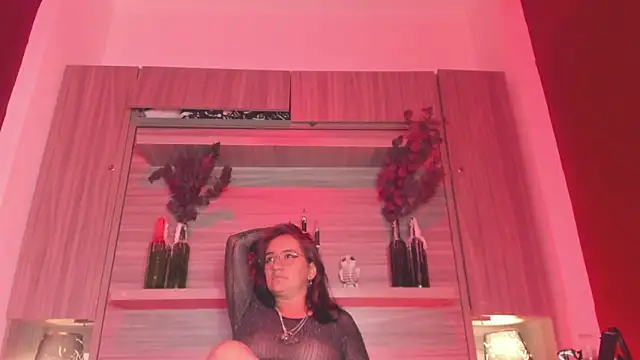 KylieMaxwell online show from October 14, 8:00 pm