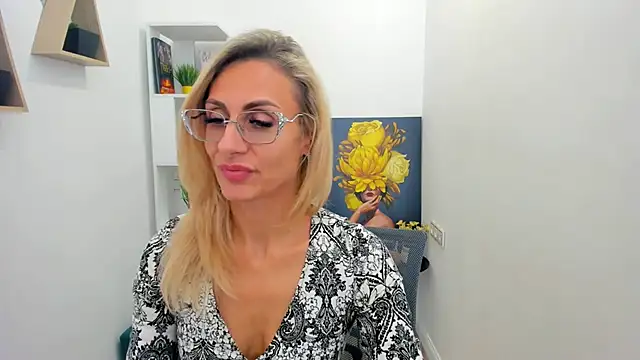 MuseOfStage online show from December 2, 11:11 am