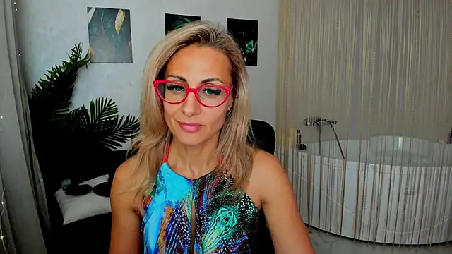 MuseOfStage online show from October 2, 12:32 pm