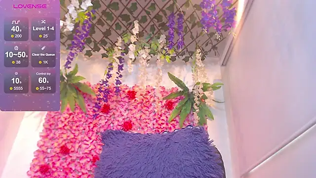 BLONDE SEXYHOT online show from February 15, 5:01 pm