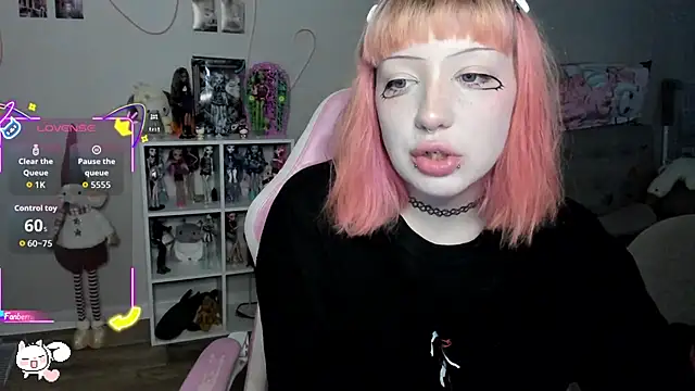 SweetieMollyy online show from November 5, 12:10 pm