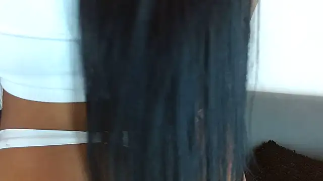 anahi  s online show from April 20, 7:50 pm