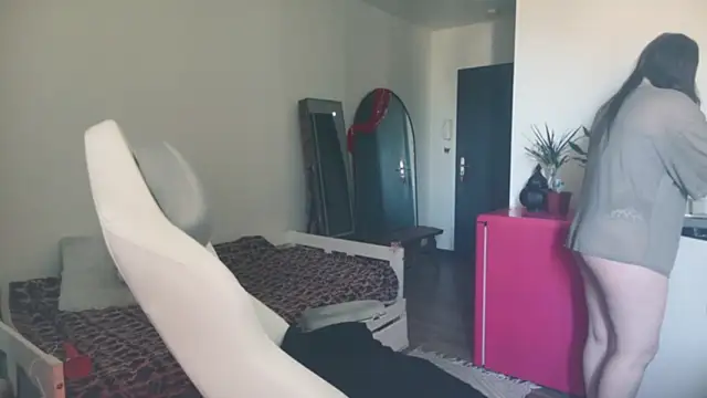 Celeste Off online show from April 17, 11:56 am