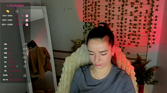 Bella XO online show from September 27, 7:15 am