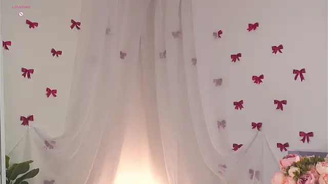 MaydaFoulk online show from April 5, 1:37 am