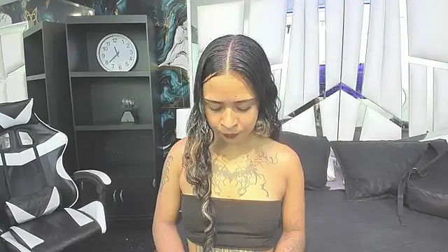 rave connor online show from April 1, 6:38 pm