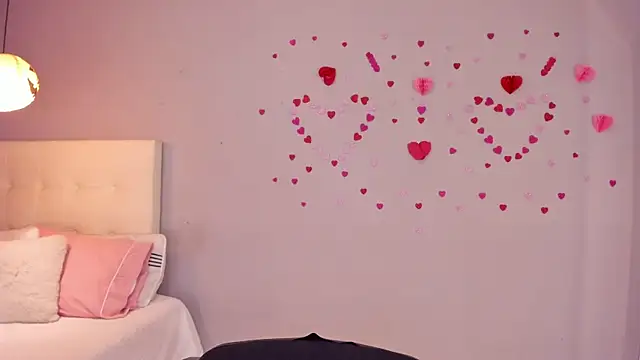 Maia W10 online show from March 14, 12:50 pm