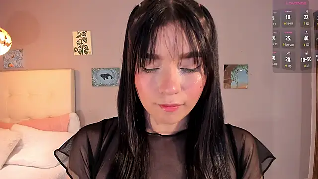 Maia W10 online show from April 9, 12:21 pm