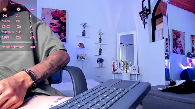ZuryRamirez  online show from December 21, 9:08 pm