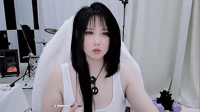 Vaness-a online show from April 12, 7:16 pm