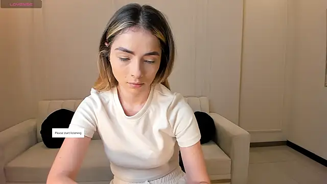 StacyWoods online show from July 12, 11:11 am