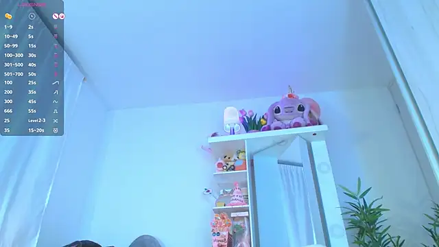 pretty-millie online show from June 20, 1:31 am