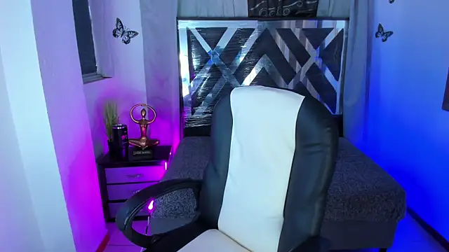 nova sex01 online show from June 20, 9:40 pm