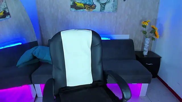 nova sex01 online show from February 24, 7:18 am