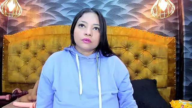 NahomiFireSex online show from February 3, 3:59 am