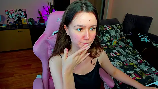 Snapshot of ameli_moon chatting on October 28, 1:39 pm ameli moon online show from October 28, 1:39 pm