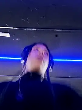 Karenn12 online show from October 31, 2:24 am