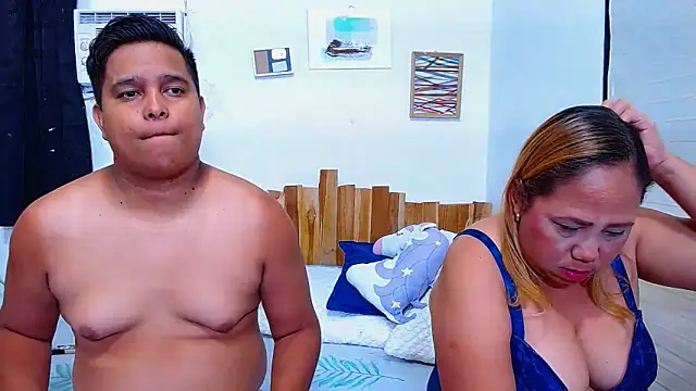 lucasandSofi online show from March 28, 2:44 am