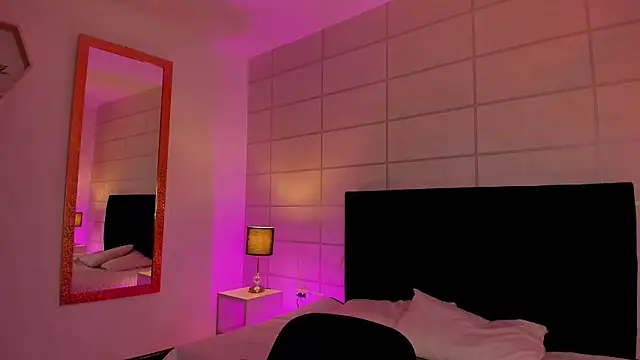 Christine Laam online show from February 20, 12:39 pm