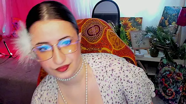 annallurings online show from April 13, 4:36 am