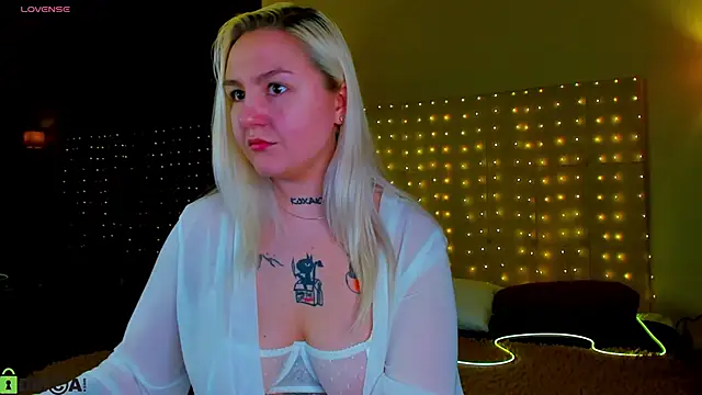 Debbie Taylor online show from April 13, 5:47 pm