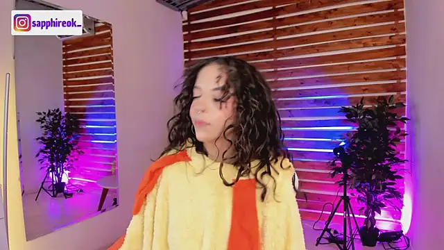 Sapphire Venuss online show from April 8, 4:47 am