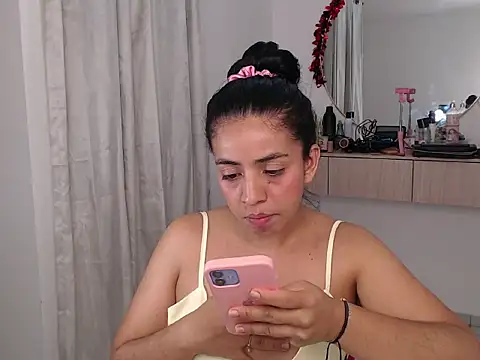 anngela01 online show from March 25, 3:56 am