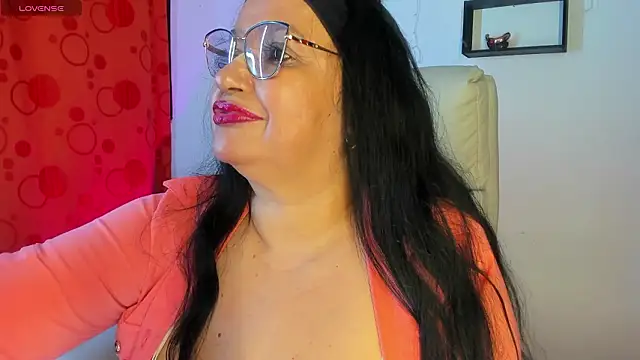 Gia Nahomi online show from February 1, 10:52 pm