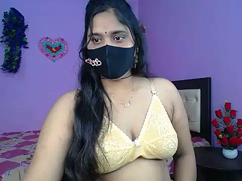 Hot Maleka online show from March 10, 2:15 am