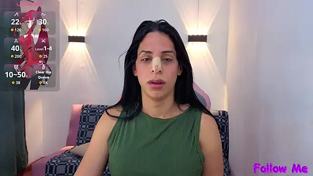 vittorialombardi   online show from April 6, 7:09 am