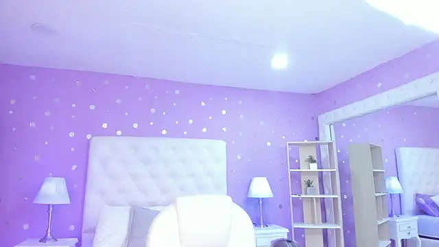 Snapshot of scarlette_15_ chatting on October 18, 3:42 am scarlette 15 online show from October 18, 3:42 am