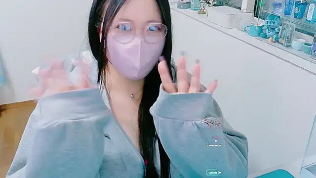 yukinko o  online show from April 12, 1:25 pm