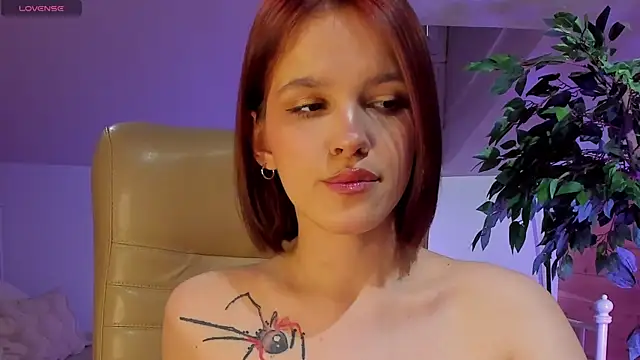 AdalynGlows online show from April 5, 11:31 am