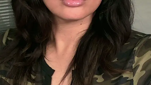 xprettysmilex online show from July 6, 9:17 pm