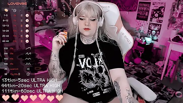 noori  hope online show from December 18, 10:47 pm