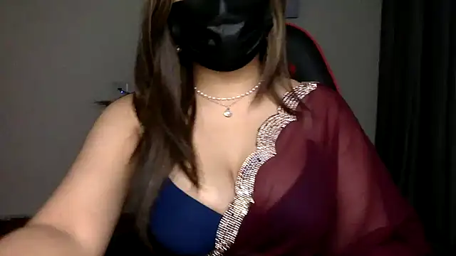 Hoty-Shivangi online show from December 15, 2:44 pm