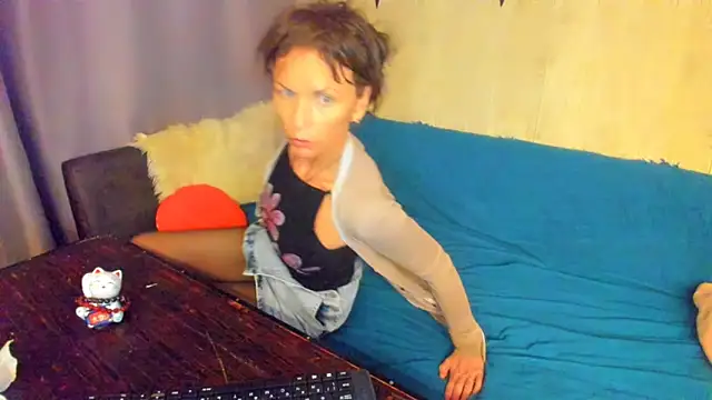 Elizabe th online show from May 10, 10:34 pm