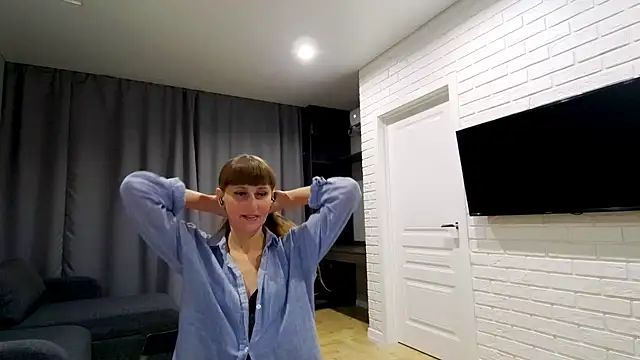 Daniella Lorente online show from July 4, 11:44 pm